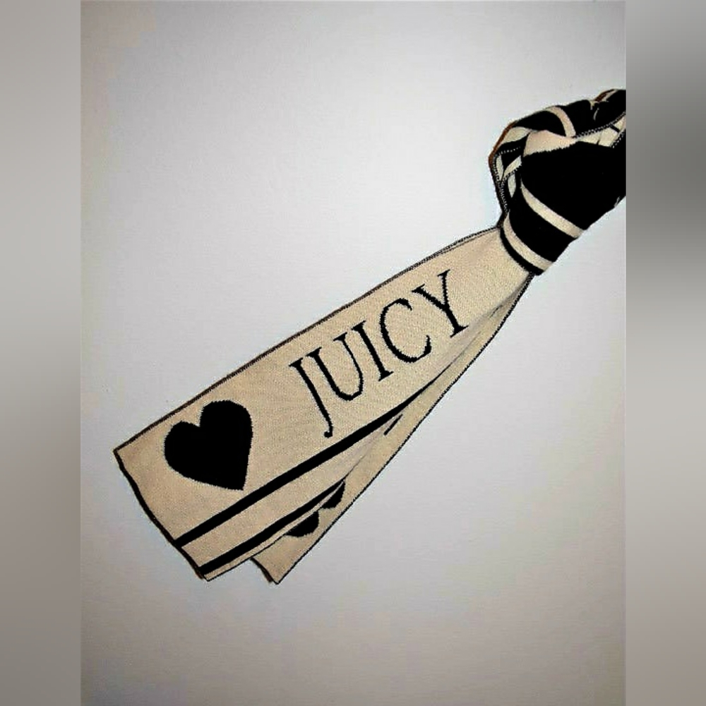 Juicy Couture Black and White Collegiate Logo Soft Wool Long S… - Picture 2 of 9